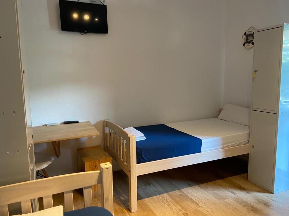 Hostal Porto Mar Салоу Экстерьер фото