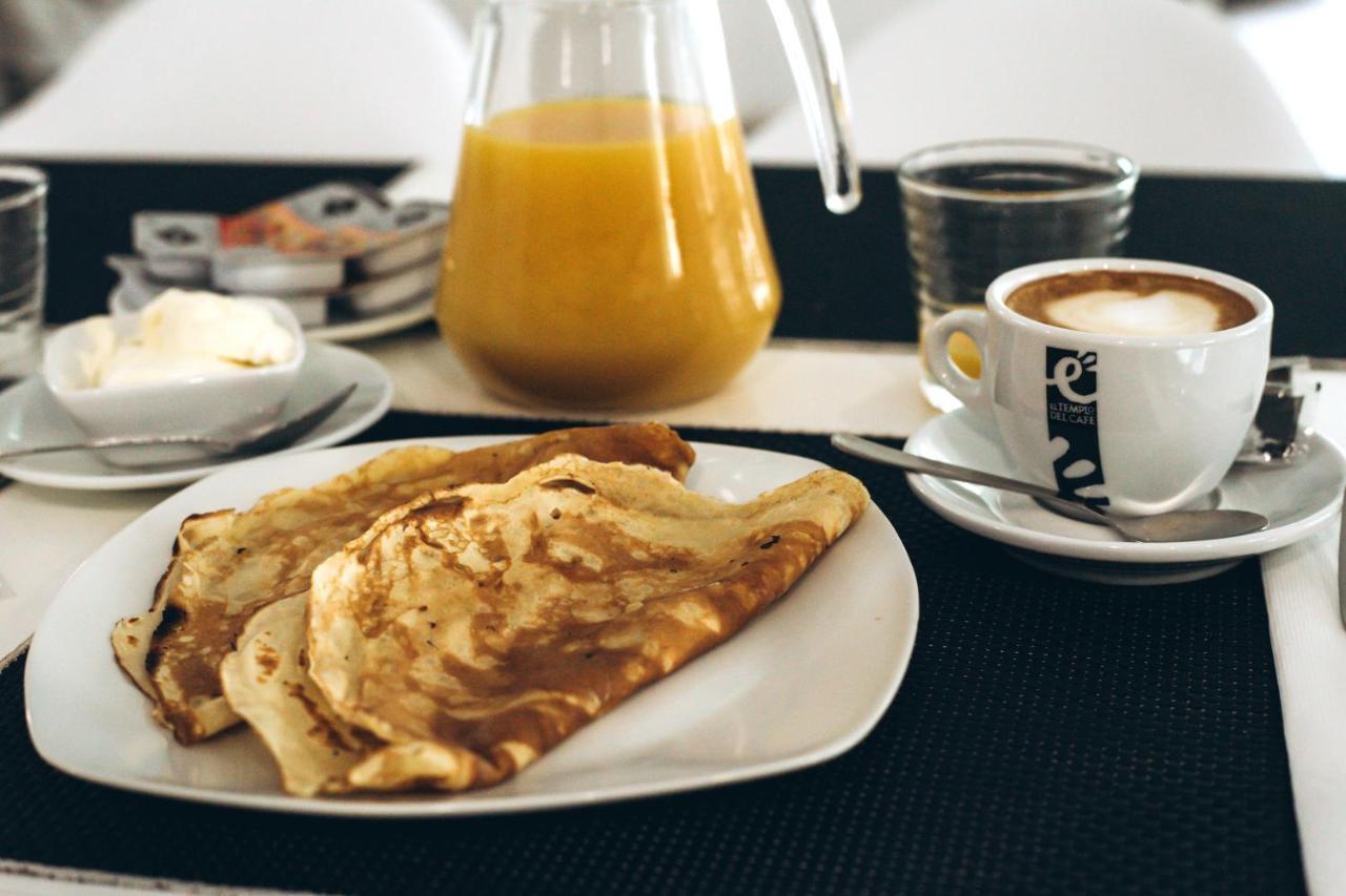 Hostal Porto Mar Салоу Экстерьер фото